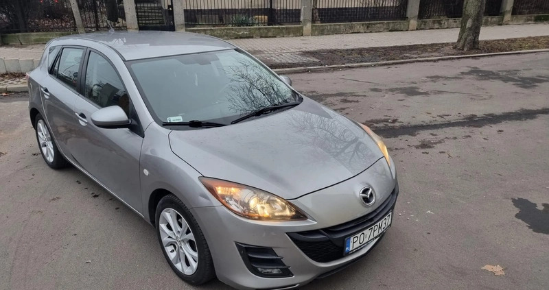 Mazda 3 cena 12000 przebieg: 221500, rok produkcji 2010 z Poznań małe 301